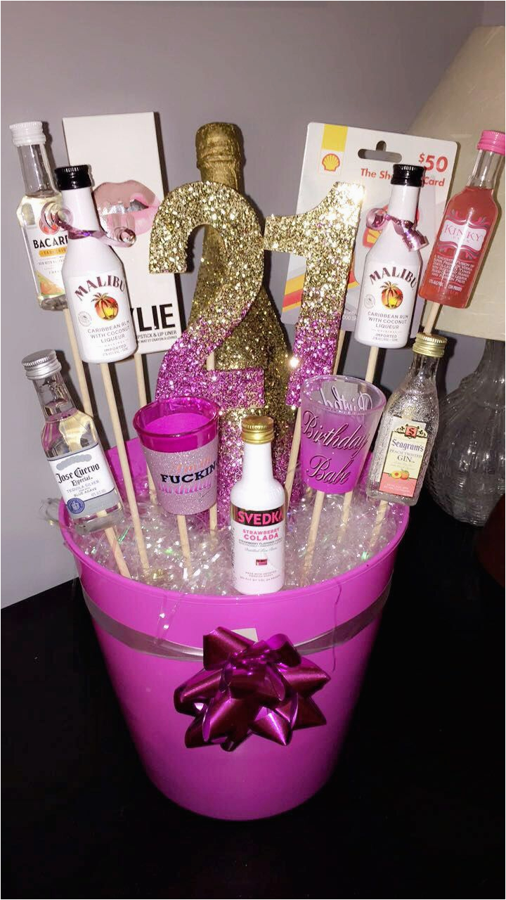 21 Small Gifts for 21st Birthday for Her 25 Best Ideas About 21st Birthday Bouquet On Pinterest
