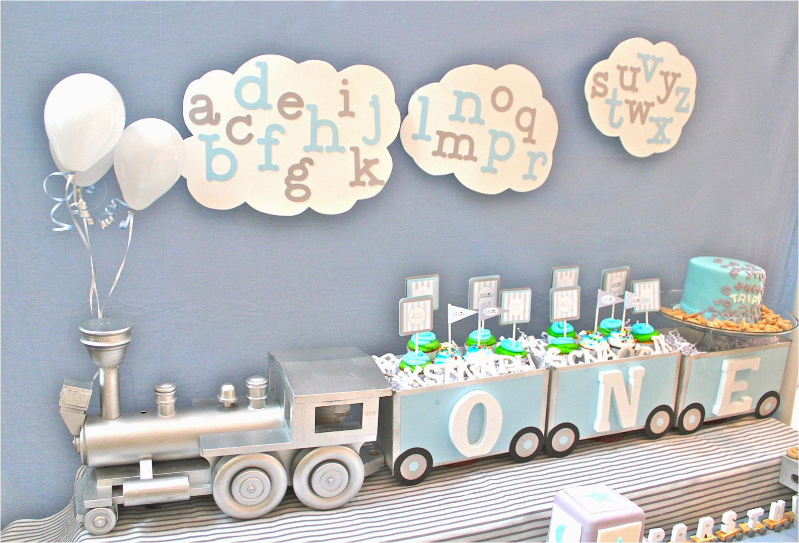 First Birthday Decorations for Boys Cute Boy 1st Birthday Party themes