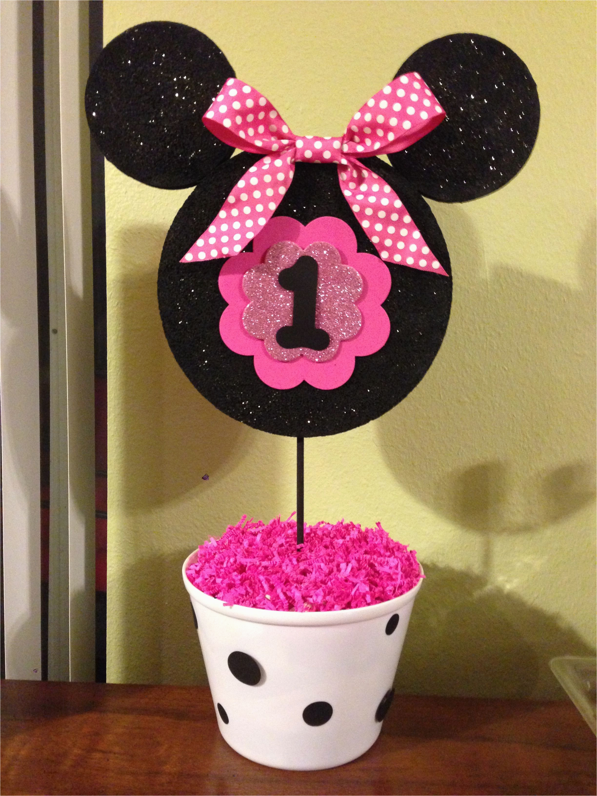First Birthday Minnie Mouse Decorations Minnie Mouse 1st Birthday Centerpiece Kids Pinterest
