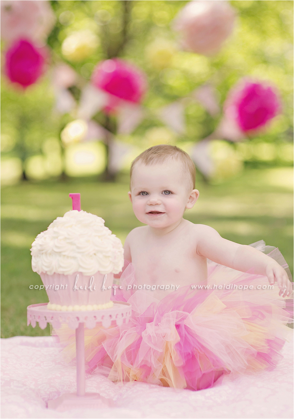 Cake Smash Ideas for 1st Birthday Girl Baby K Turns 1 Year Old Rhode island First Birthday Cake