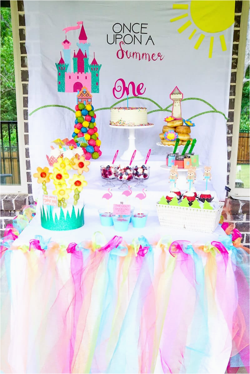 Theme for One Year Old Birthday Girl once Upon A Summer First Birthday Ideas that 39 Ll Wow Your