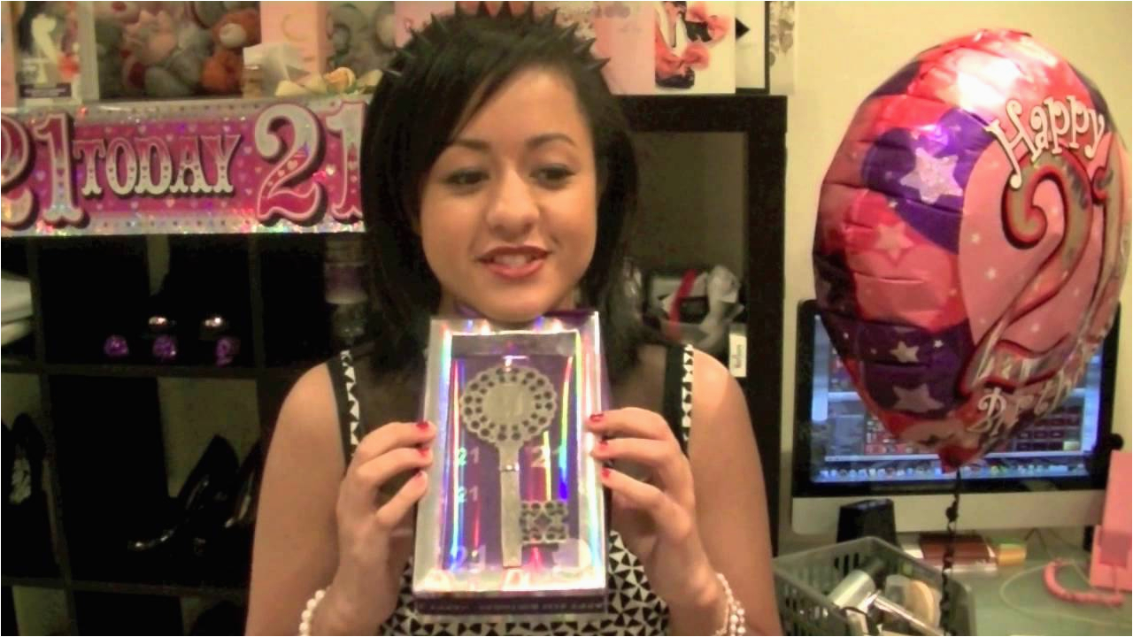 What to Buy for 21st Birthday Girl 21st Birthday Presents Gift Ideas Youtube