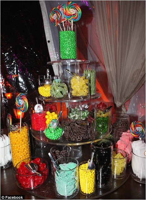 Birthday Ideas for Him Vancouver Rihanna 39 S Star Studded 23rd Birthday Party Ice Sculptures