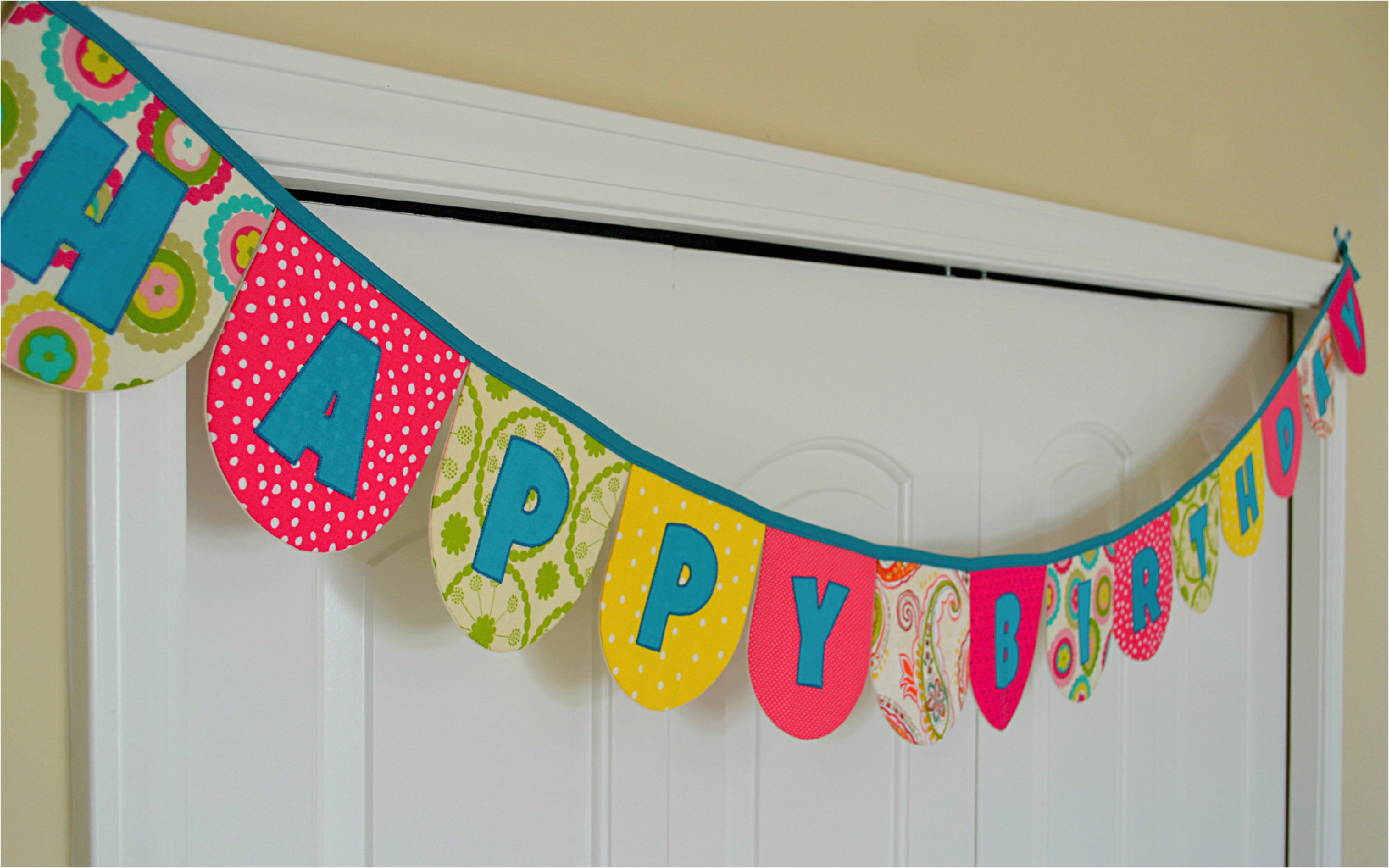 How to Make A Homemade Happy Birthday Banner Birthday Banner Chirpy Threads