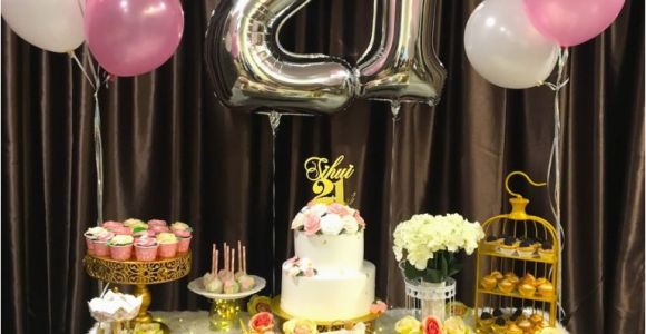 21 Birthday Table Decorations Balloon Sculpting and Decoration for Birthday Party that