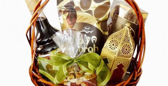Birthday Ideas for Boyfriend In Dubai Sweet Dates Nuts Gift Basket Free Online Gift Delivery