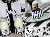 Black and White Birthday Party Decoration Ideas Chic Halloween Party Ideas In Contemporary Black and White