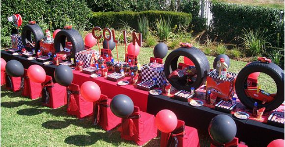 Cars 2 Decorations for Birthday Parties Disney Cars Birthday Party Ideas Yvonnebyattsfamilyfun