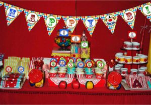 Clown Birthday Party Decorations Flippity Trippity Favorites Clowning Around with these