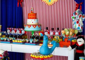 Clown Decorations for Birthday Party Kara 39 S Party Ideas Circus themed 1st Birthday Party Kara