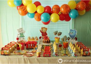 Daniel Tiger Birthday Decorations Daniel Tiger Party Treat O the Owl Rice Krispies Treats