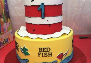 Dr Seuss Birthday Cake Decorations Dr Seuss Cake First Birthday Ideas Pinterest Dr