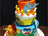 Dr Seuss Birthday Cake Decorations Dr Seuss First Birthday Cake Cakecentral Com