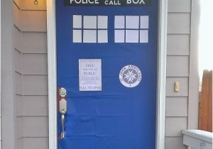 Dr who Birthday Decorations Throw A Doctor who Season Premiere Party Sustaining the