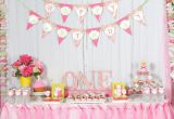 First Birthday Decoration Ideas for Girl A Cupcake themed 1st Birthday Party with Paisley and Polka