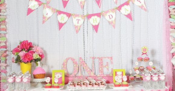 First Birthday Decoration Ideas for Girl A Cupcake themed 1st Birthday Party with Paisley and Polka