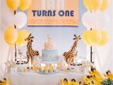 Giraffe Birthday Party Decorations Giraffe theme Birthday Quot Giraffe 1st Birthday Party