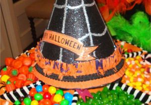 Halloween Birthday Ideas for Him Awesome Halloween Party Idea Pop A Witches Hat On Your