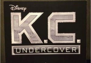 Kc Undercover Birthday Invitations Zendaya Y Bella Thorne Juntas De Nuevo En La Nueva Serie