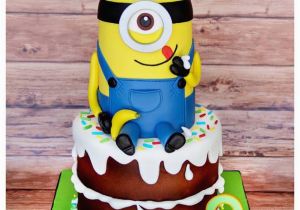 Minion Birthday Cake Decorations 10 Amazing Minion Birthday Cakes Pretty My Party Party