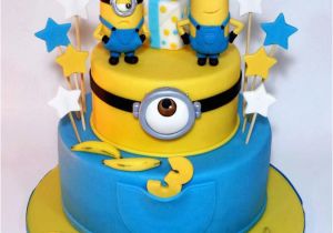 Minion Birthday Cake Decorations Best 25 Minions Birthday Cakes Ideas On Pinterest