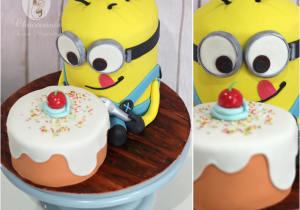 Minion Birthday Cake Decorations Make A 39 One In A Minion 39 Cake with these Minion Cake Ideas