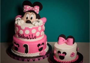 Minnie Mouse 1st Birthday Cake Decorations 1st Birthday Minnie Mouse Cake Cakecentral Com