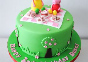 Peppa Pig Birthday Cake Decorations Peppa Pig Birthday Cake for Lovely Kids Awesome Birthday