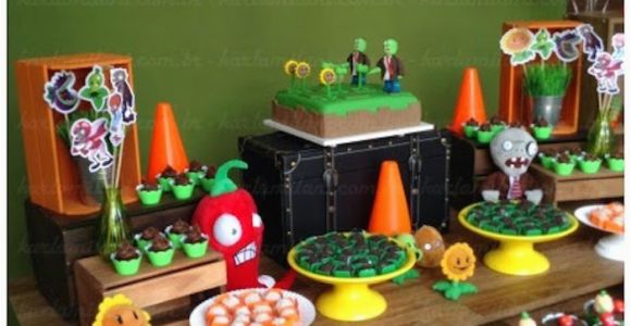 Plants Vs Zombies Birthday Decorations Kara 39 S Party Ideas Plants Vs Zombies themed Birthday Party