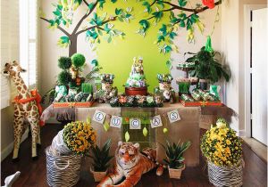 Safari themed Birthday Party Decorations Cute Boy 1st Birthday Party themes