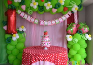 Strawberry Shortcake Birthday Decorations Partylicious events Pr Vintage Strawberry Shortcake