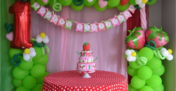 Strawberry Shortcake Birthday Decorations Partylicious events Pr Vintage Strawberry Shortcake