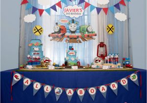 Thomas and Friends Birthday Decorations Thomas and Friends Inspired Birthday Styling the Moment