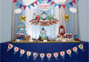 Thomas and Friends Birthday Party Decorations Thomas and Friends Inspired Birthday Styling the Moment
