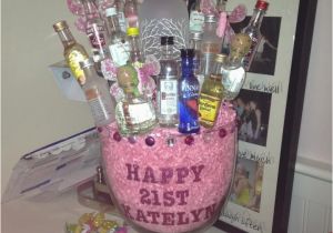 Unique 21st Birthday Gifts for Her 25 Best Ideas About Mini Alcohol Bouquet On Pinterest